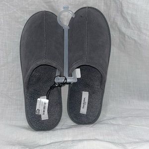 Goodfellow men’s slippers size large 11/12